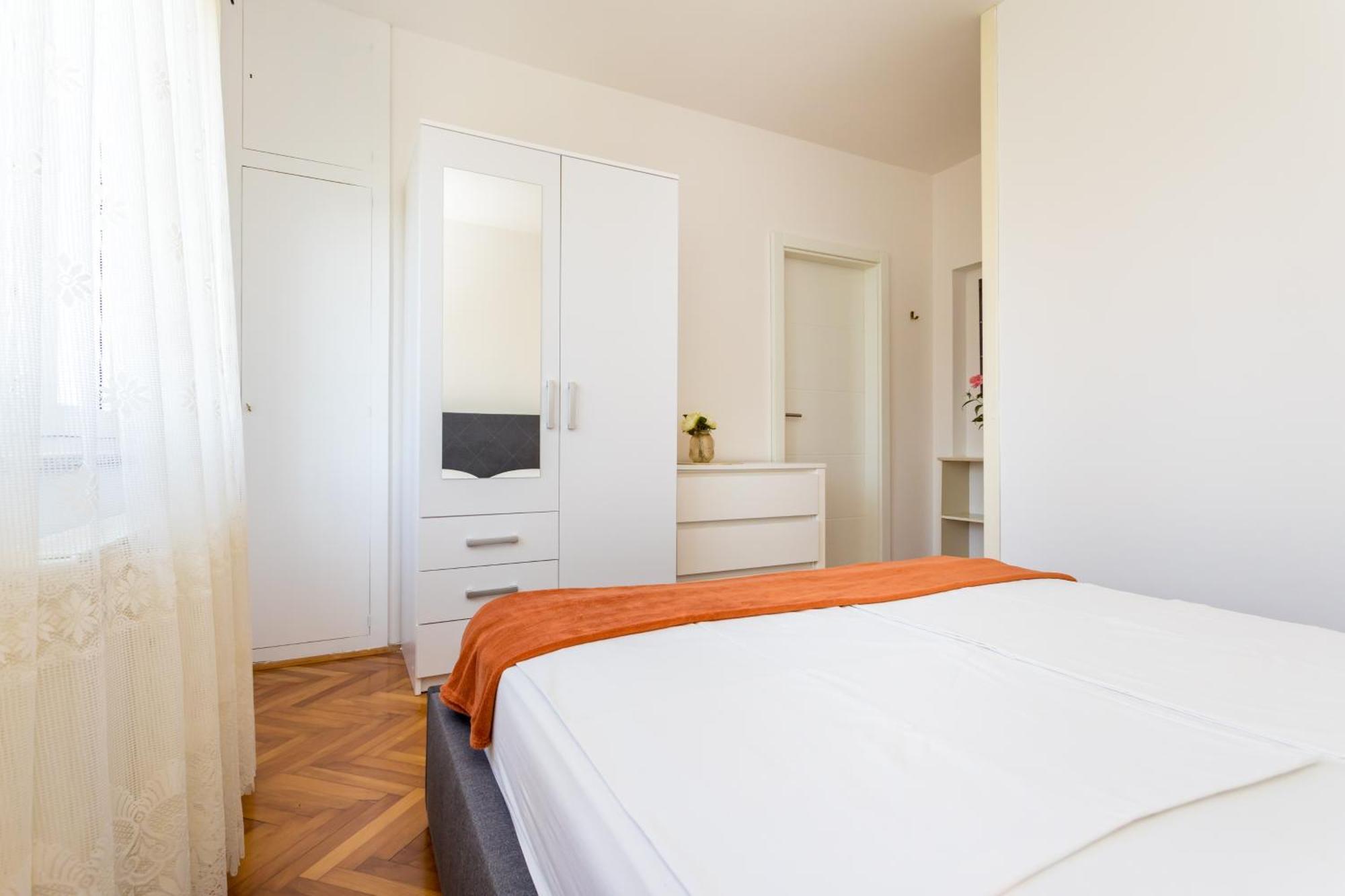 Apartments And Rooms Kod Keti Malinska Exterior photo